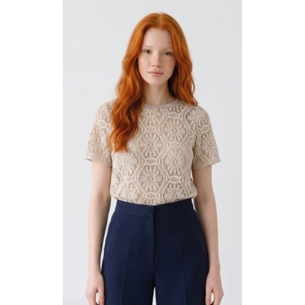 Banana Republic Lace Top Womens Small Beige Good Short Sleeve Back Zip Geometric